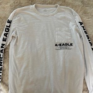 American Eagle men’s long sleeve t-shirt